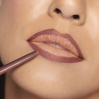 Plush Lipliner Sugar Pie